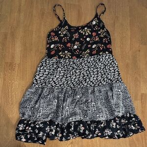 Fashion Fuse Black Floral Patchwork mini Dress Size L Boho with Pockets
